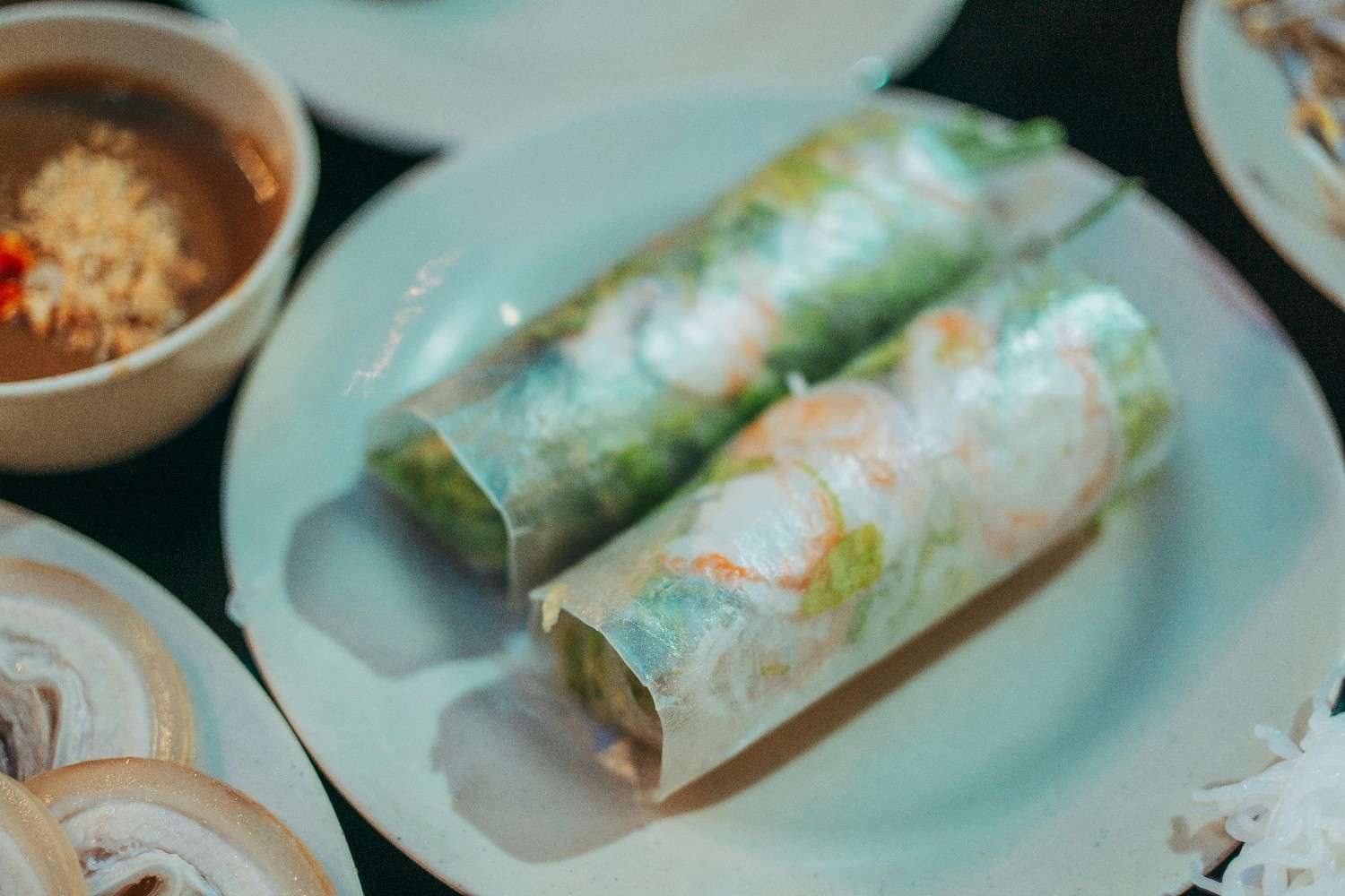 Rice Paper Rolls: A Fresh and Healthy Culinary Choice